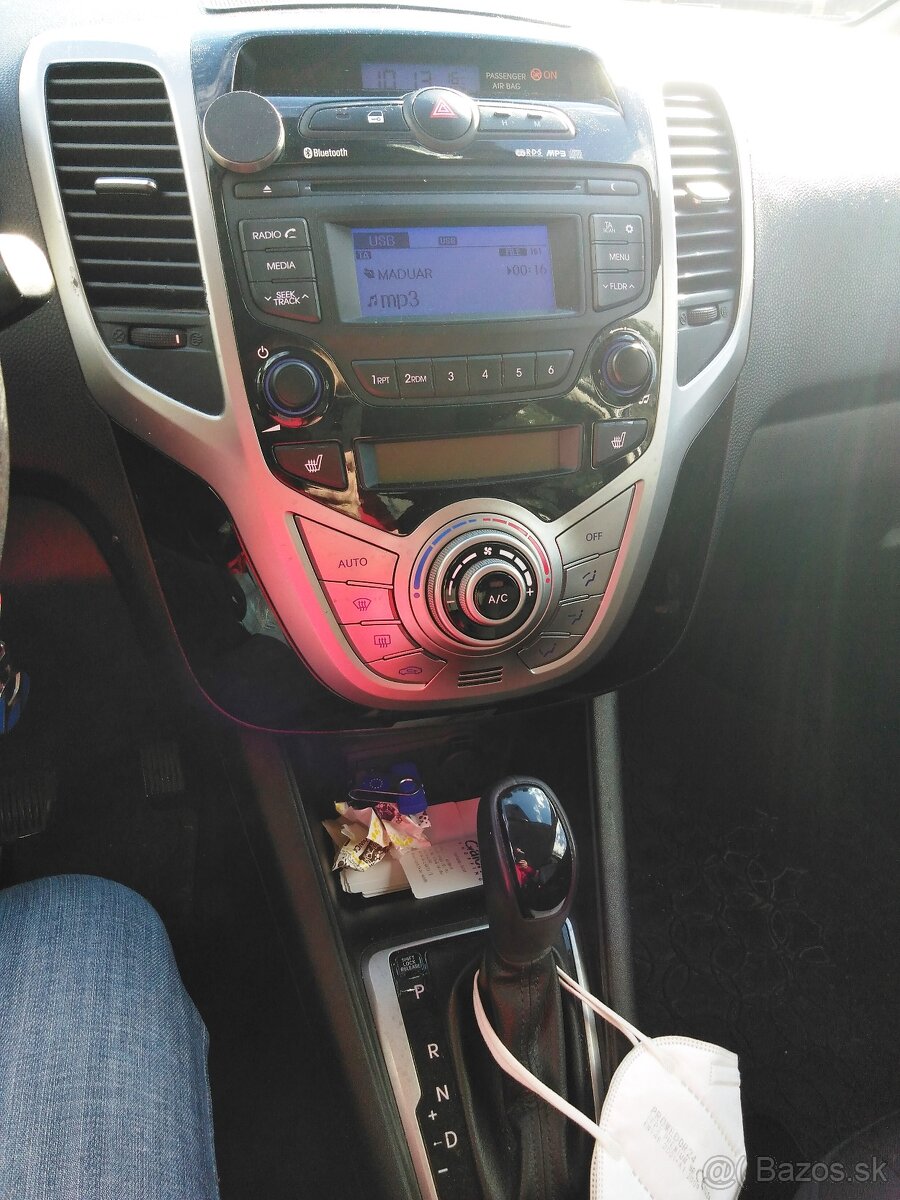 Predám Hyundai ix20 1,6 LPG DOHC CVVT 16V Style AT, 92 kW A6 - 17