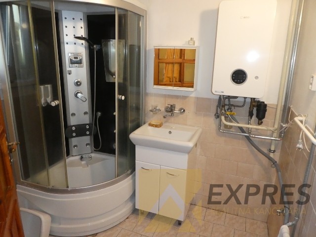 RK EXPRES - na predaj rodinný dom v Handlovej, ul.Pekárska. - 17