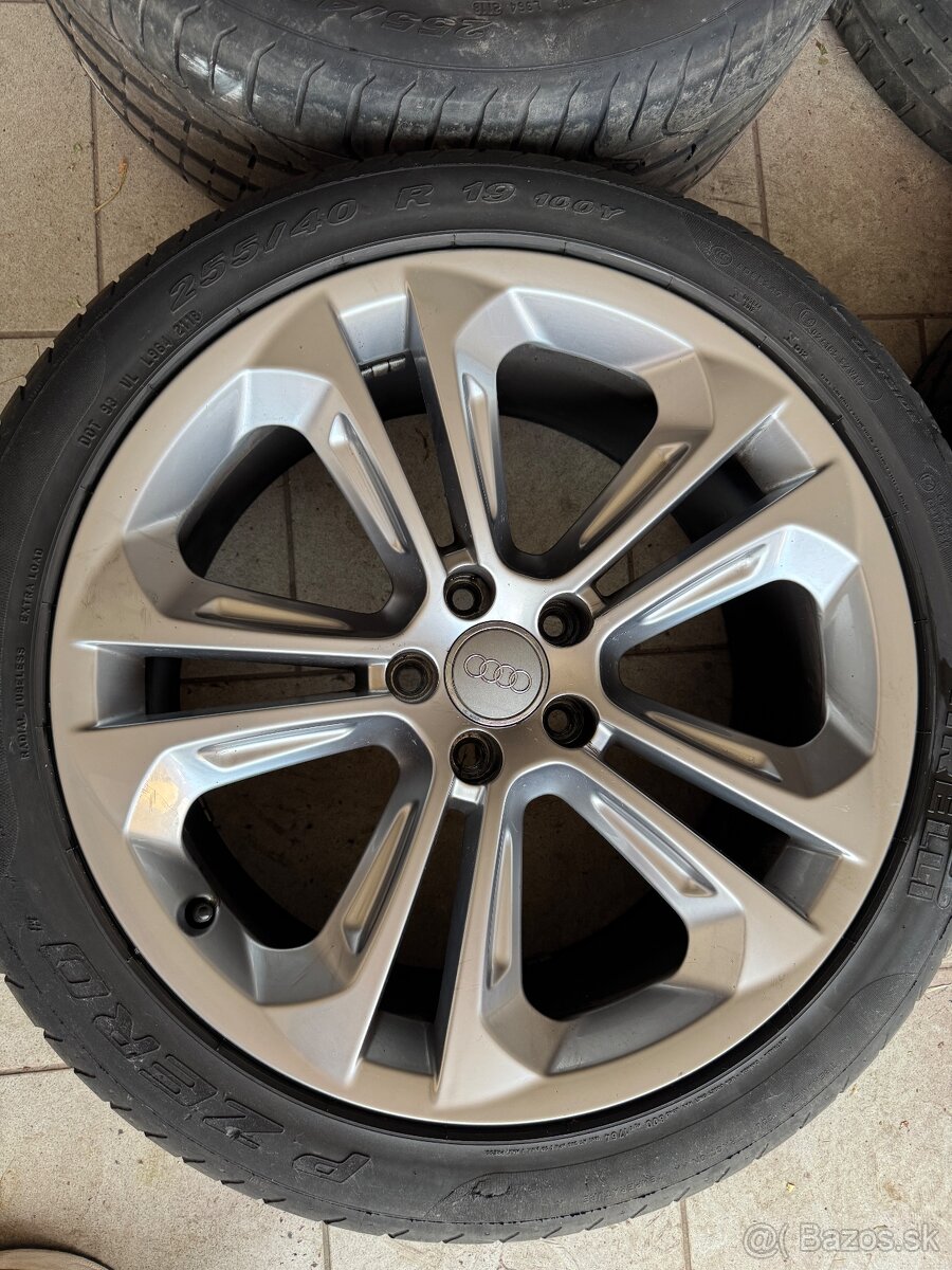 5x112 R19 ORIGINAL AUDi sada s pneu - 17