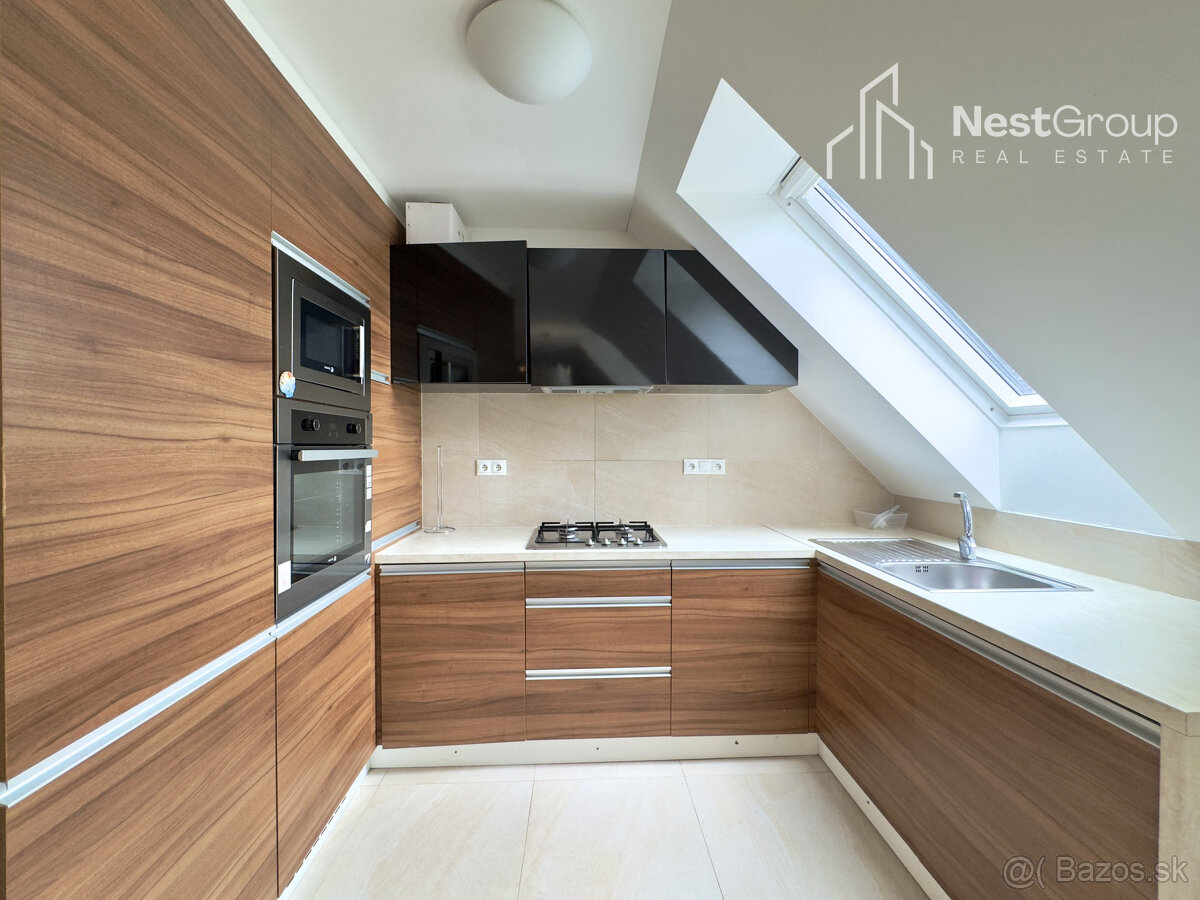 ZNÍŽENÁ CENA RD so záhradou a garážou, Gruzínska ulica-Priev - 17