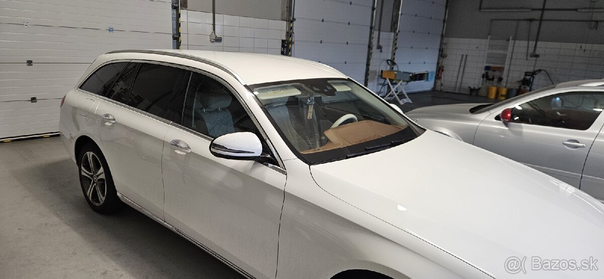 Mercedes Benz combi E220d 4matic DESIGNO - 17