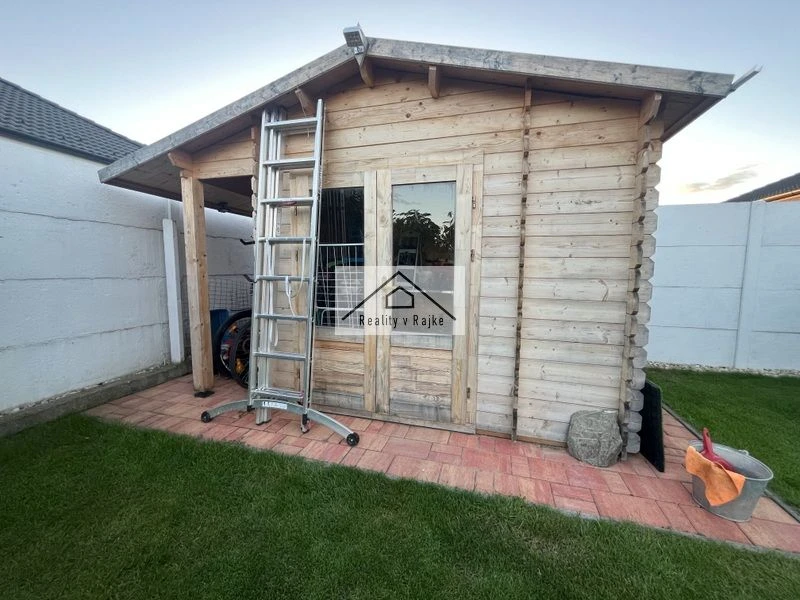 Kúzelný 3-izbový rodinný dom v Rajke - 17