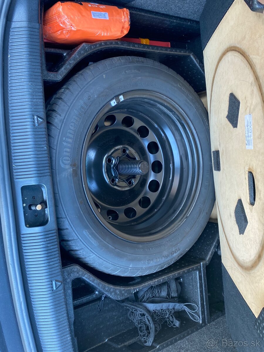 ŠKODA YETI 1,2 benzín - 17