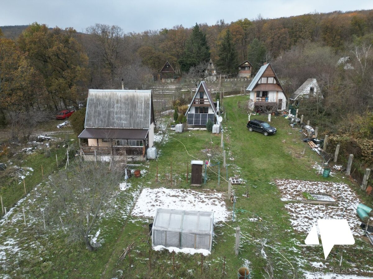 Útulná chata na predaj, kompletná rekonštrukcia, Nitrianske - 17