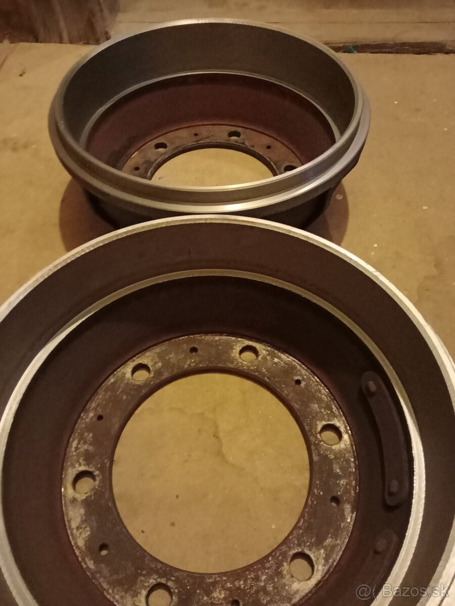 nové náhradné diely avia 21-31 - 17