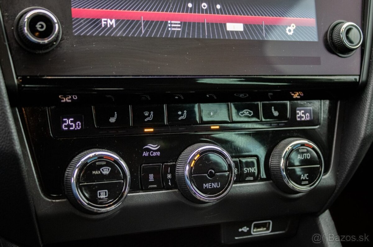 Škoda Octavia Combi 2.0 TDI RS DSG - 17