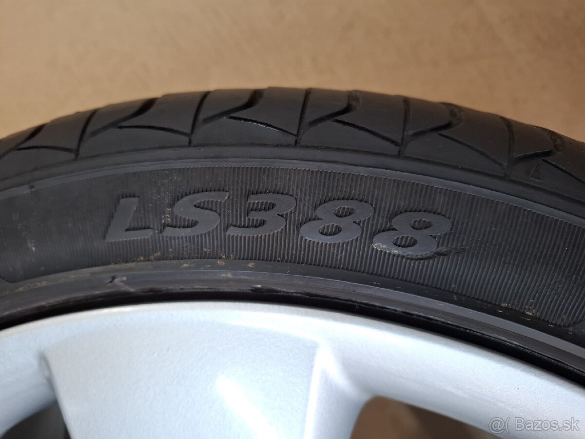 disky LUNA 18" + pneu Superb 2 - 17