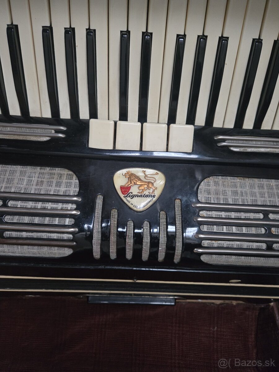 Acordeón Signatone Made in Czechoslovakia - 17