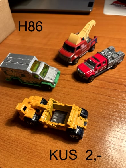 Predam Matchbox a hot wheels - 17