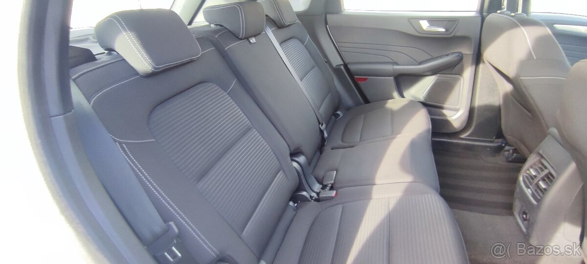 Ford Kuga 2.5 Duratec PHEV 225k Titanium X CVT2023 - 17