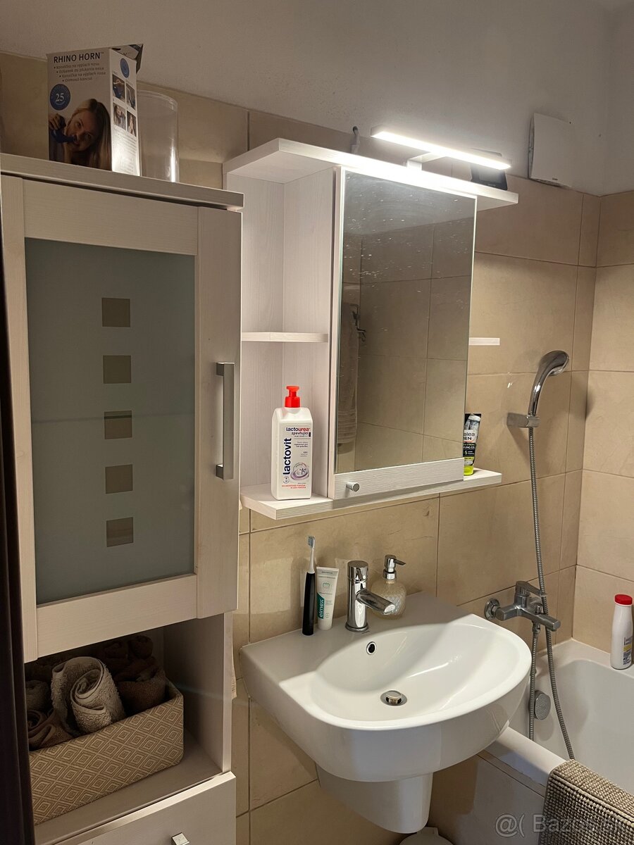 Na predaj komplet zariadený 3.iz byt Nitra Hôrka - 17