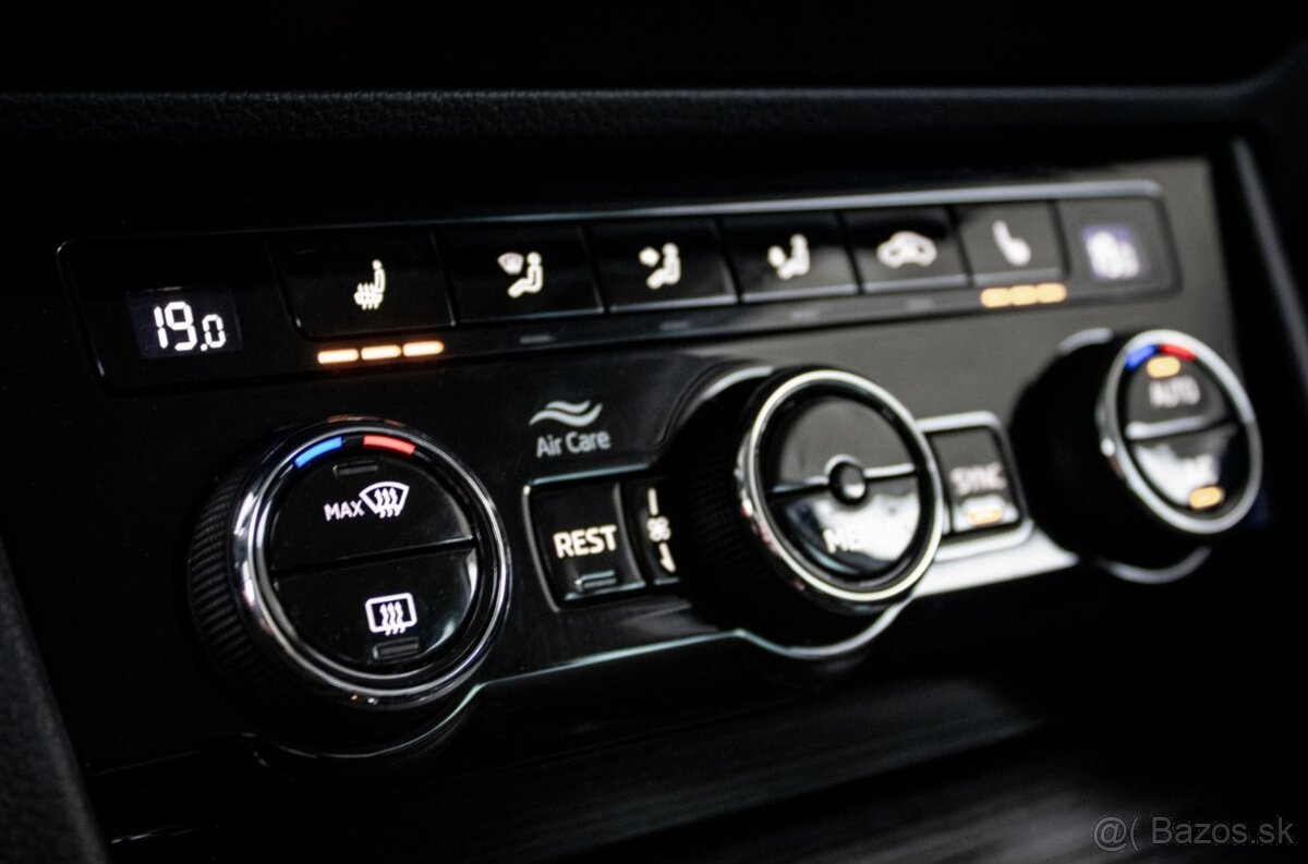 Škoda Superb Combi 2.0TDI 110kw DSG 2021 - 17