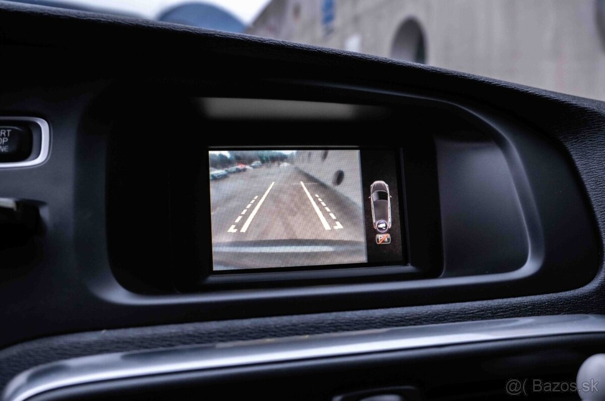 Volvo V40 T2 1.6L Momentum - 17