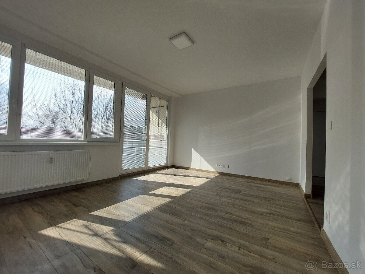 3-izbový byt 64 m2 zrekonštruovaný SNP Trenčianske Teplice - 17