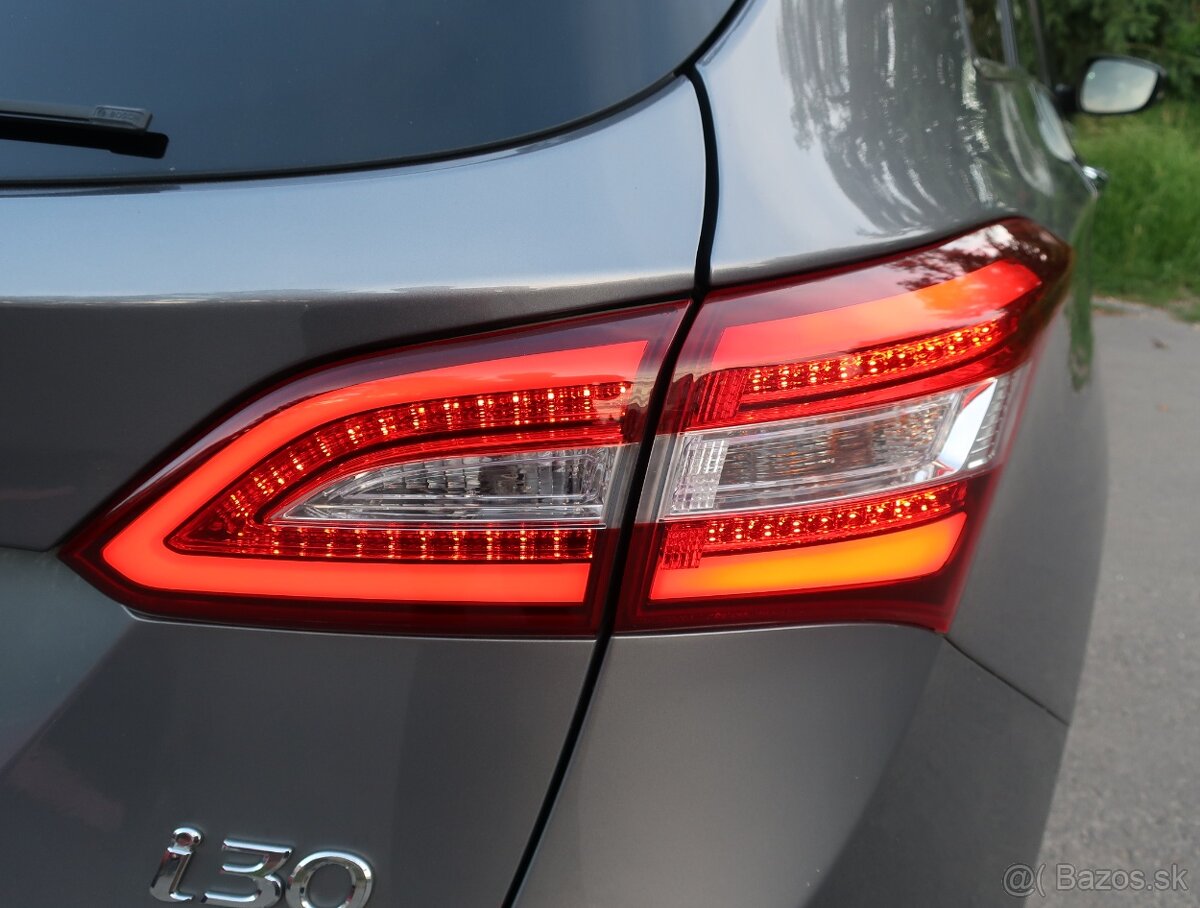 Predám Hyundai i30 CW CRDi, plná výbava+ťažné, AJ NA SPLÁTKY - 17