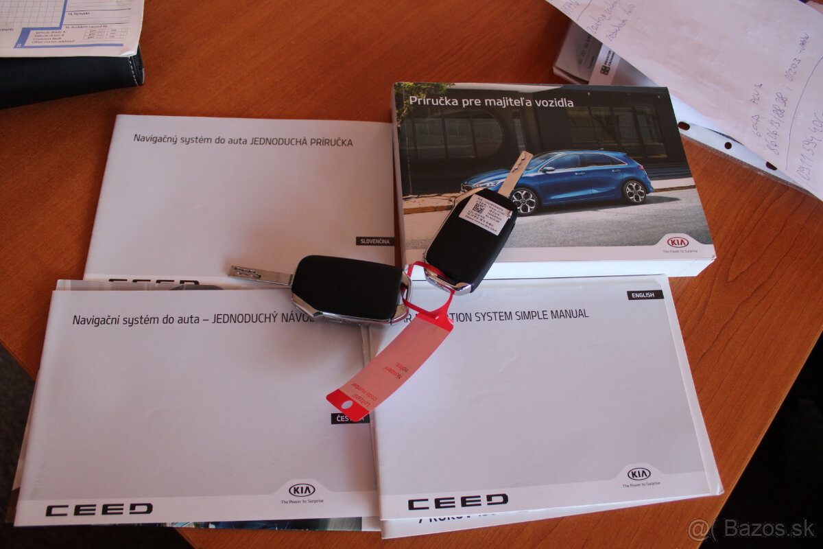 Kia Ceed SW 1.4 T-GDi Gold - 17