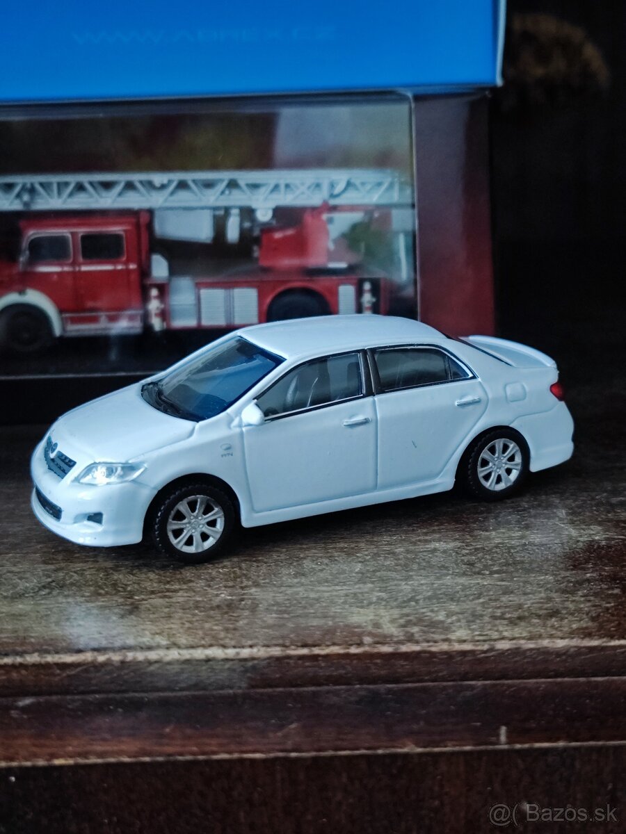 Toyota modely 1:32-1:43 - 17
