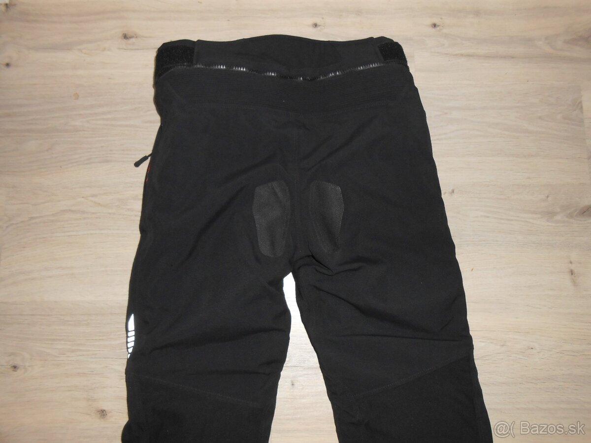 Predam novy kvalitny pansky komplet HELD o velkosti panske M - 17