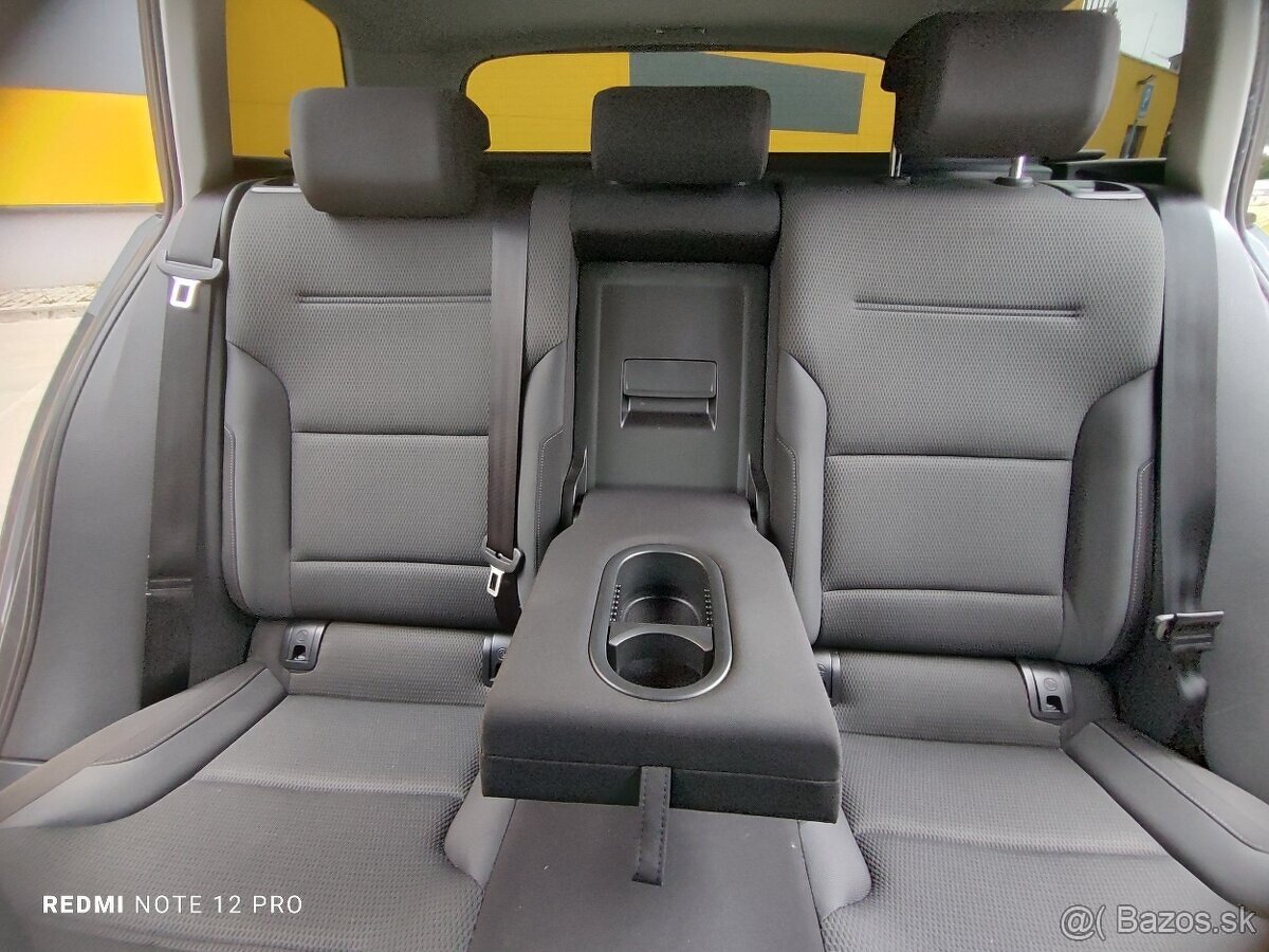 Volkswagen Golf 7 Variant 1.6tdi, 85 kw, model 2019 - 17