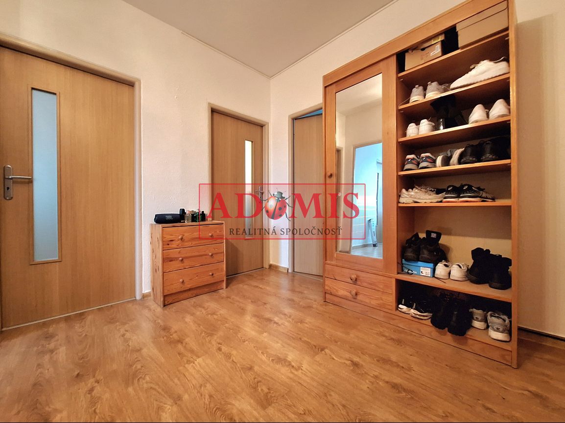 predám 3-izb byt, balkón, Humenská ul.,Košice - Terasa - 17