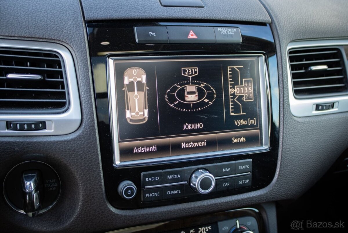 Volkswagen Touareg 3.0 V6 TDI - 17