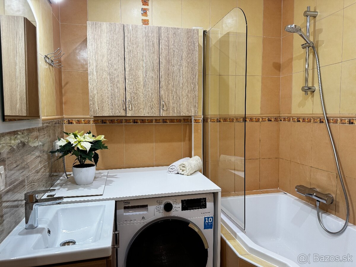 NA PREDAJ zrekonštruovaný 3-izbový byt, Kanianka, okr. PD - 17