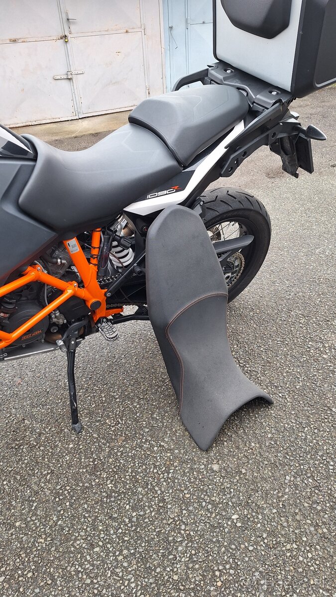 KTM 1090 Adventure R - 17