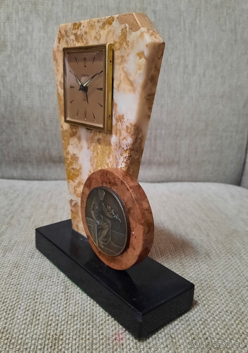 Mramorové hodiny - 17