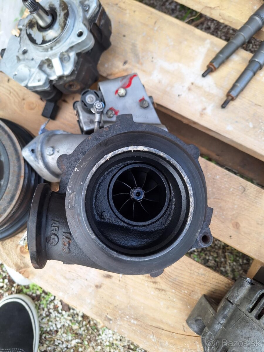 Predám diely z motora BMW X5 e70r.v 2008 - 17