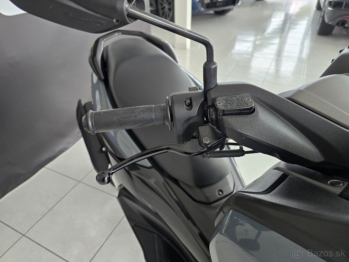 Yamaha N-Max 125 Slovak - 17
