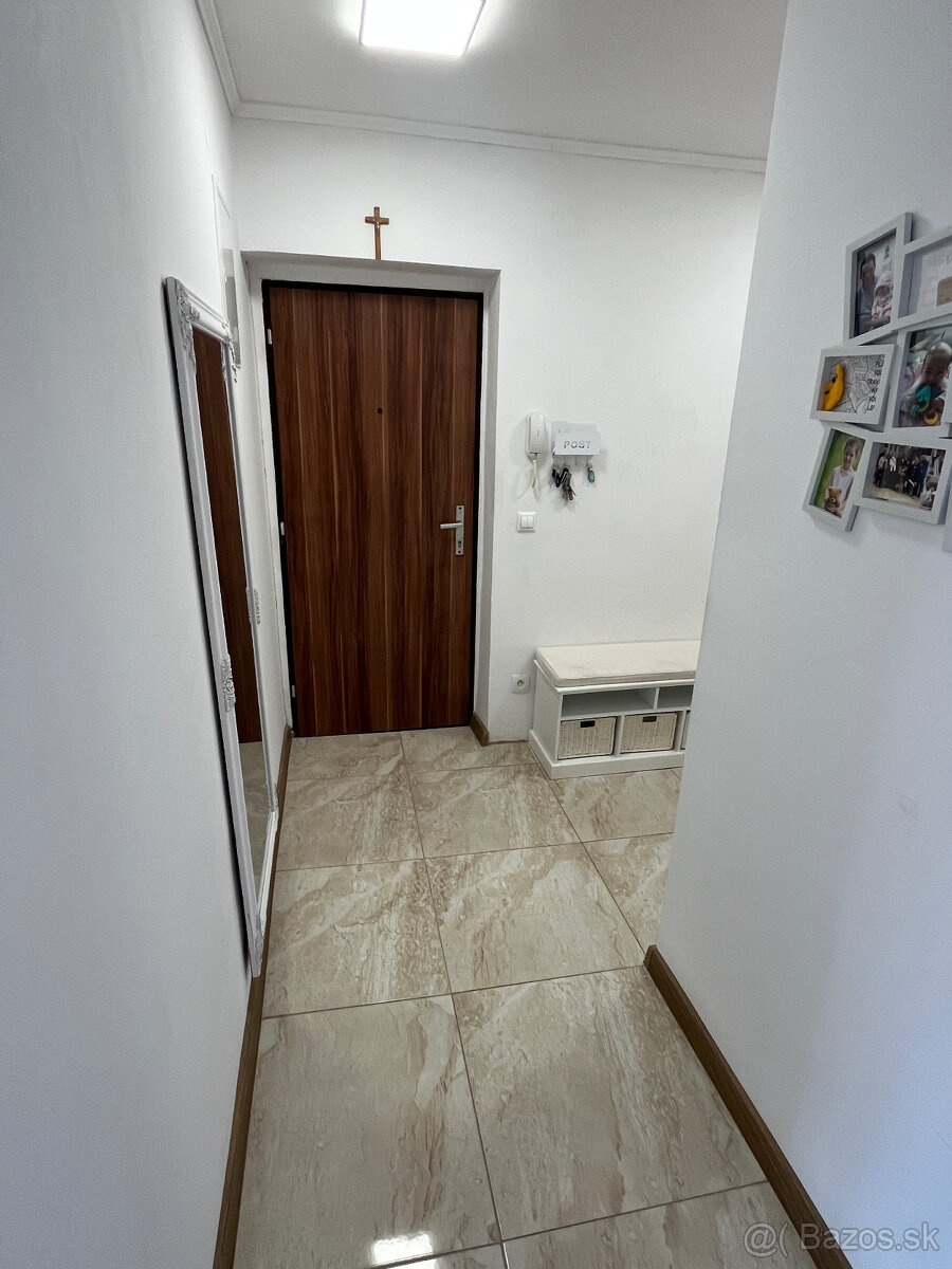 TOP: Tehlový 2 izbový byt s lodžiou 71 m2 Trenčín -Dlhé Hony - 17