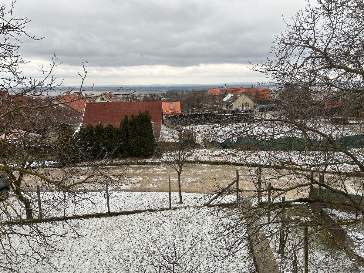 DOM NA ZÁHORÍ - 17