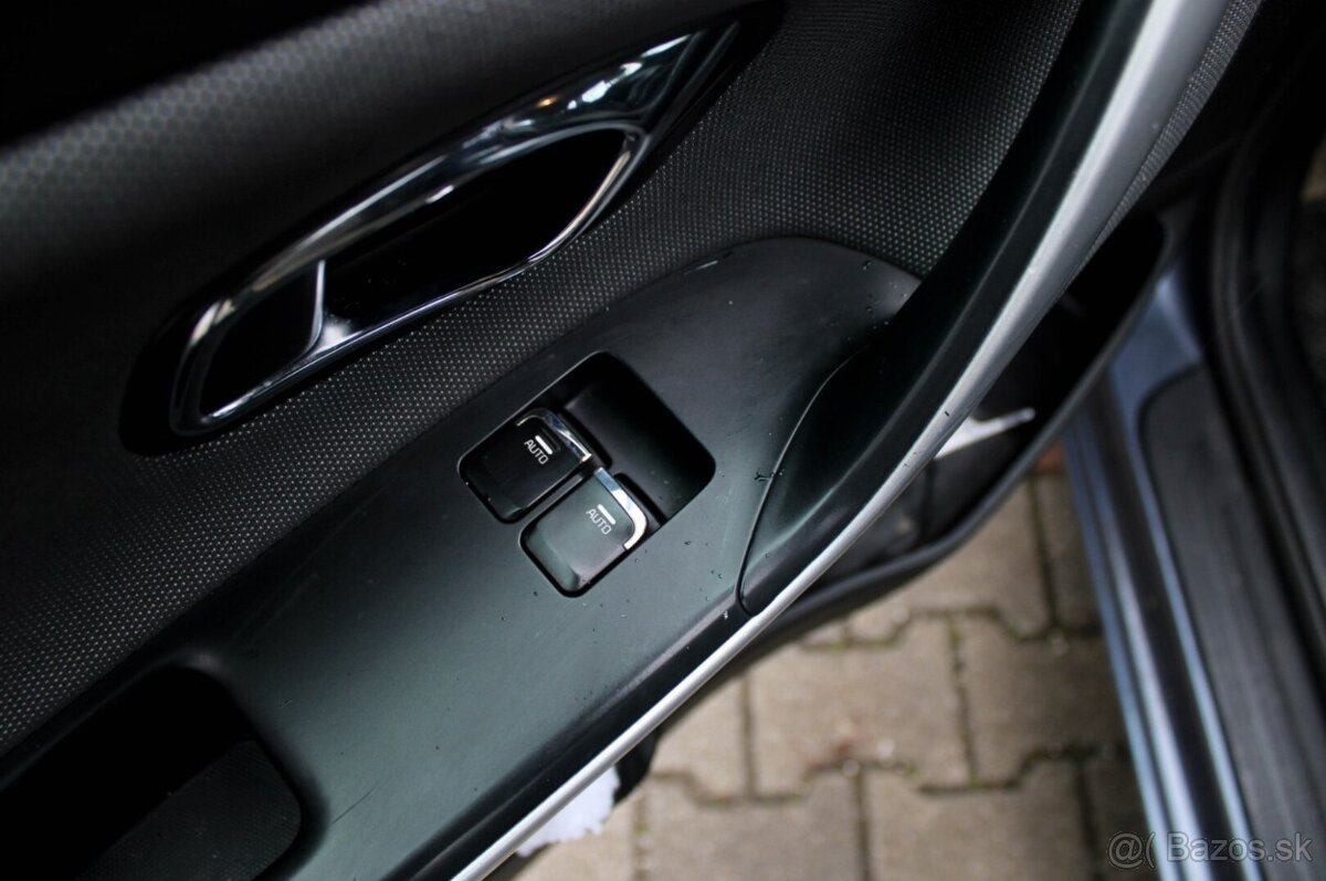 Kia Ceed 1.4 CRDi Silver - 17