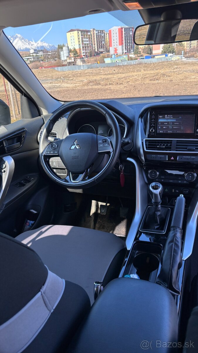 Predám Mitsubishi ECLIPSE CROSS ročník 2020 - 17