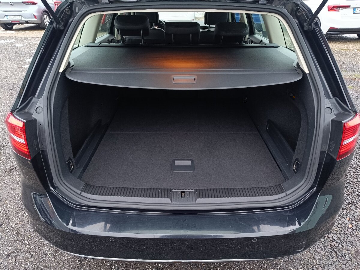 VW Passat Variant B8 2,0 TDi DSG 110 kW Highline r.v. 2016 - 17