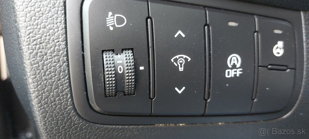 Kia Ceed SW 1.6 CRDi 136k Gold - 17