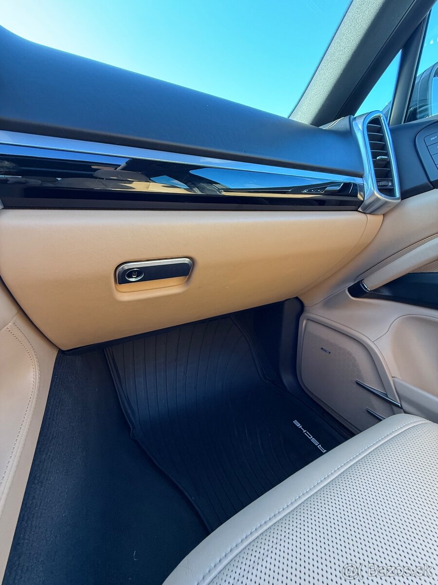 Porsche Cayenne S 4.2 V8 Diesel - 17