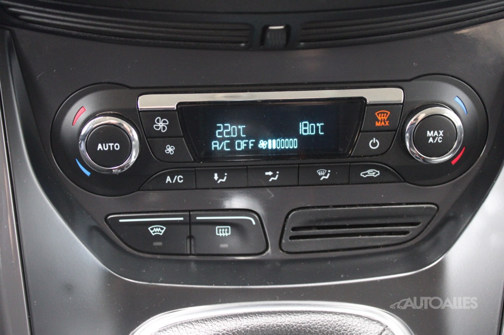 Ford Kuga 2,0 TDCi 103 kW 2WD - 17