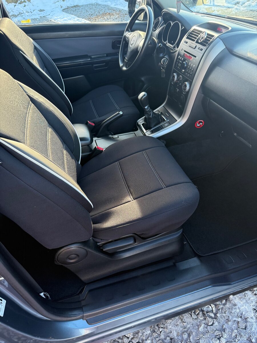 Suzuki Grand Vitara 1.6 VVT 4x4 benzin bez korozie - 17