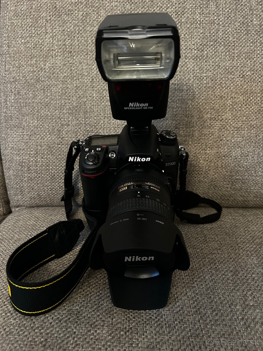 Nikon D7000 s bleskom Nikon SB-700 a príslušenstvom - 17