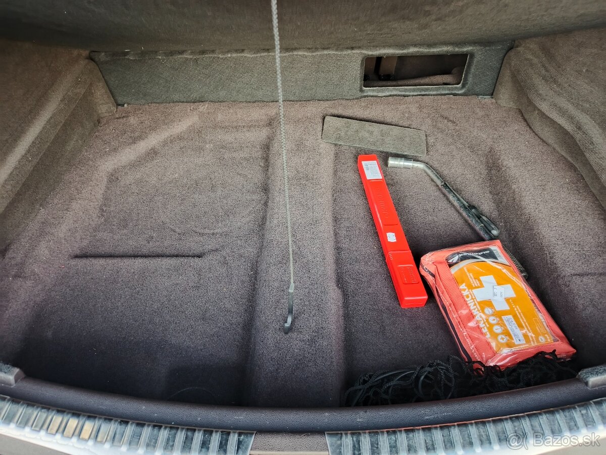 RENAULT ESPACE 1.6DCI 96KW MANUÁL 5-MIESTNY - 17