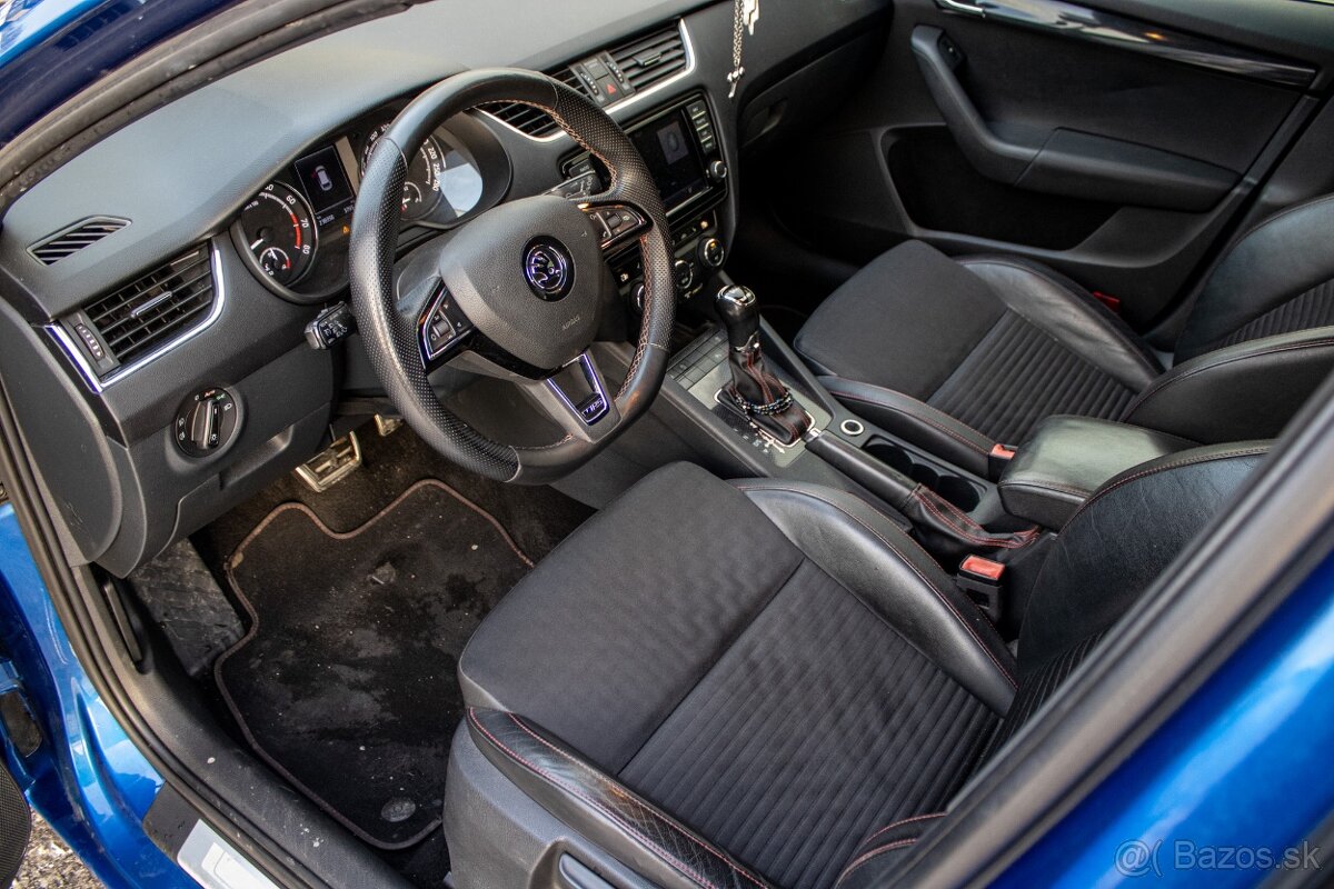 Škoda Octavia Combi 2.0 TFSI RS DSG - 17