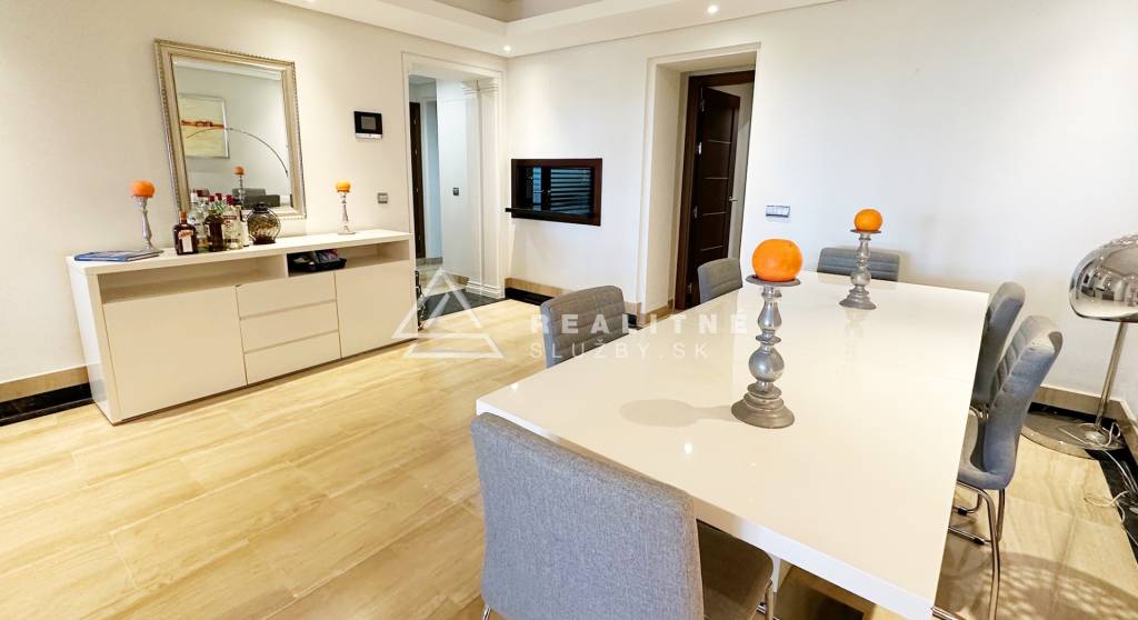 ESTEPONA, APARTMÁN NA PREDAJ – PRIAMO PRI MORI, BAHÍA DE LA - 17