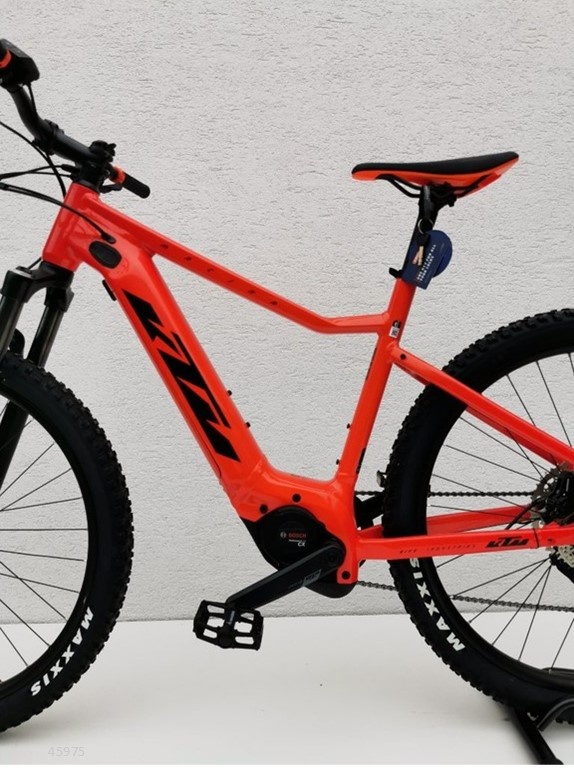 E-bike KTM Macina Race 271 vo veľkosti L. 1210 - 17