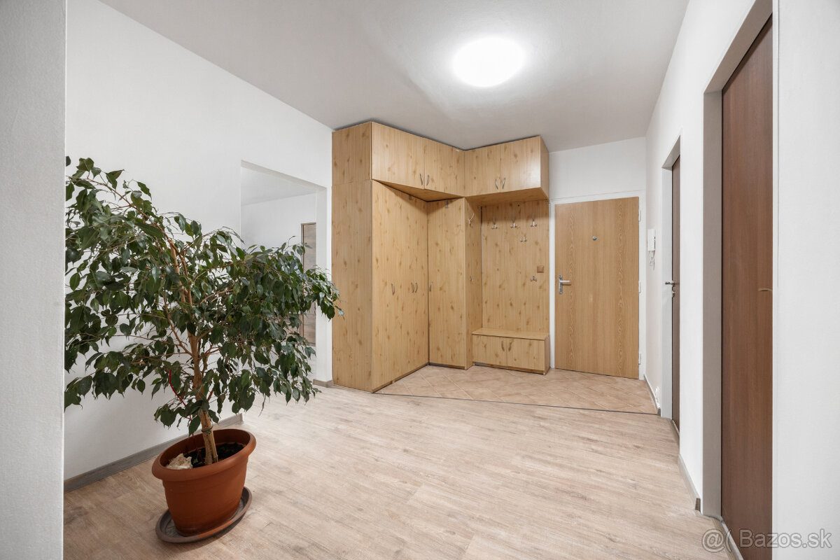 EXKLUZÍVNE na predaj – krásny 4-izbový dom vo vyhľadávanej č - 17