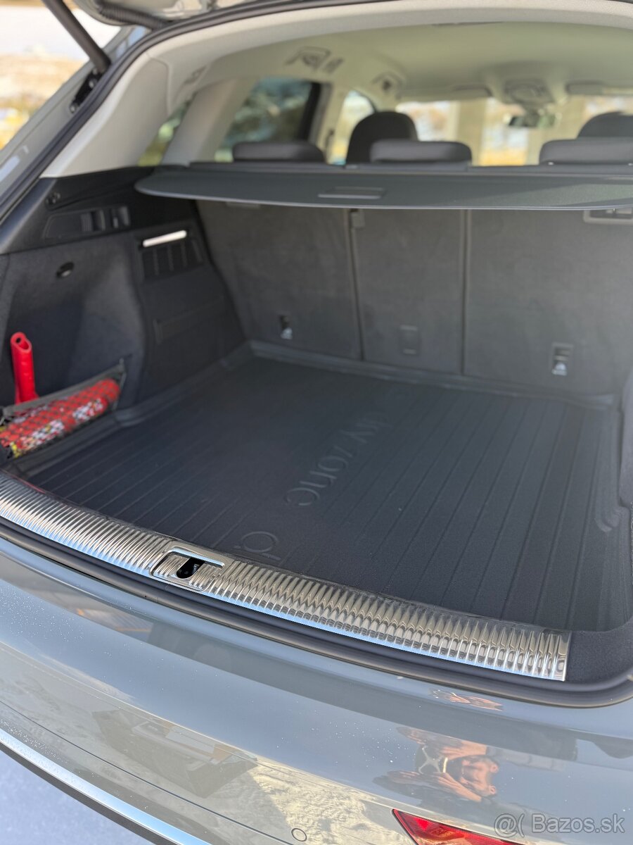 Audi Q5 40 TDI Quattro, ZÁRUKA - 17