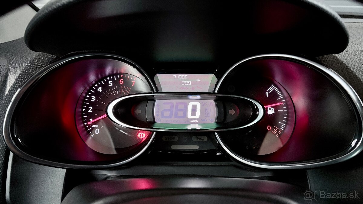 RENAULT CLIO LIMITED - 17