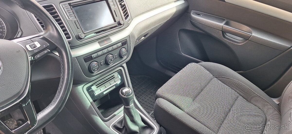 Volkswagen Sharan 2.0 TDI 7-miestny - 17