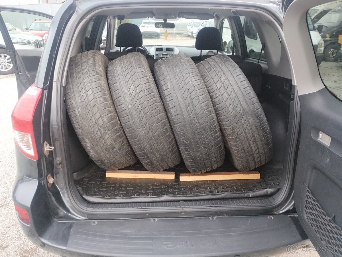 Toyota RAV4 2.2 D-4D 180 - 17