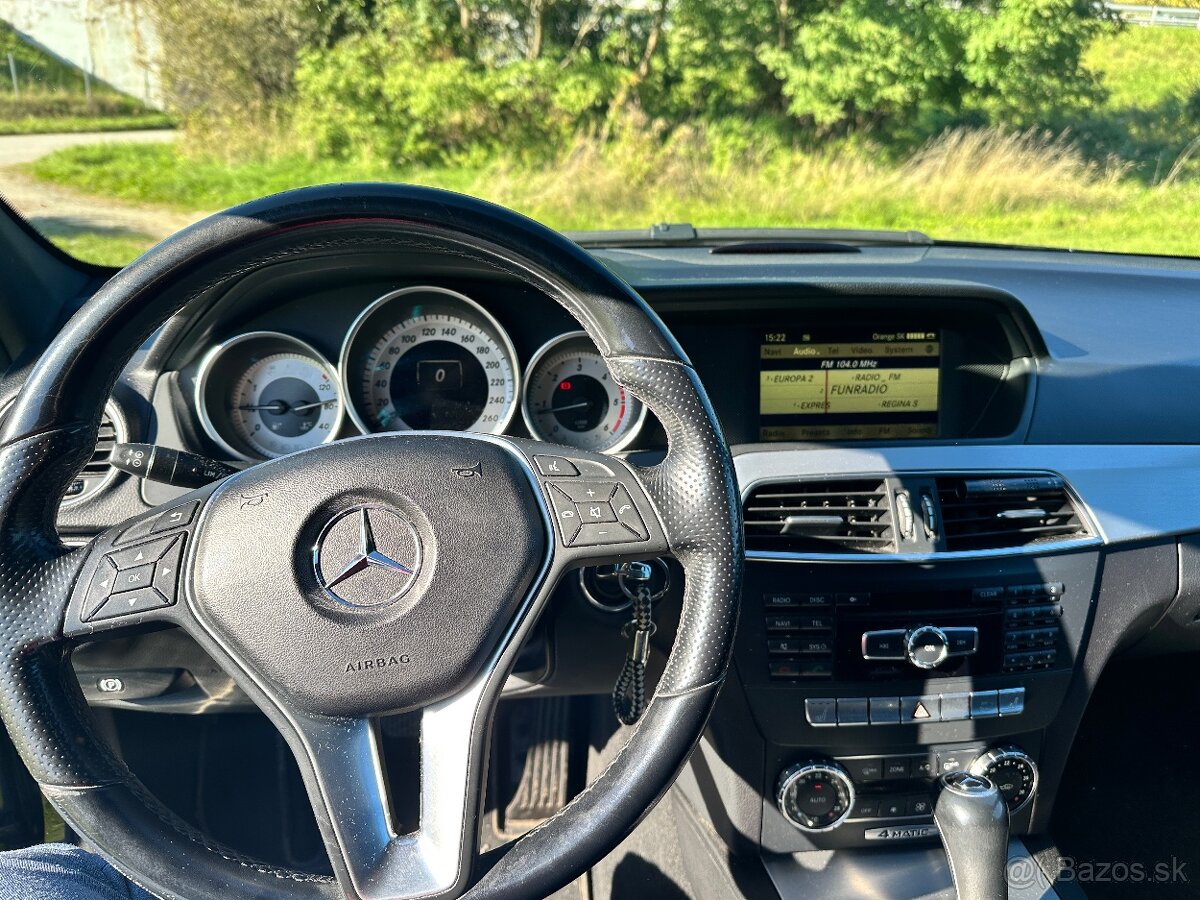 Mercedes Benz 300 CDI 4 Matic - 17